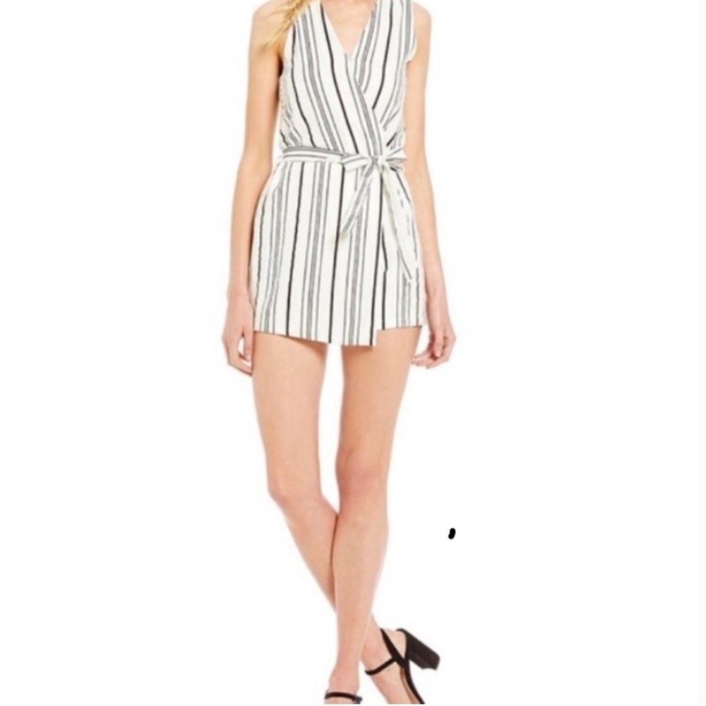 Sugarlips Black and White Patterned Pier Party Romper NWT - L